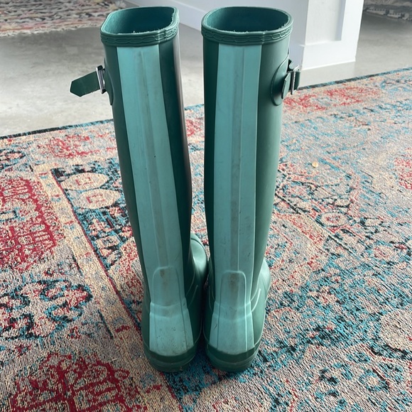Knee high dark green Hunter boots. Worn, but still in great condition. Size 9. - Picture 2 of 3
